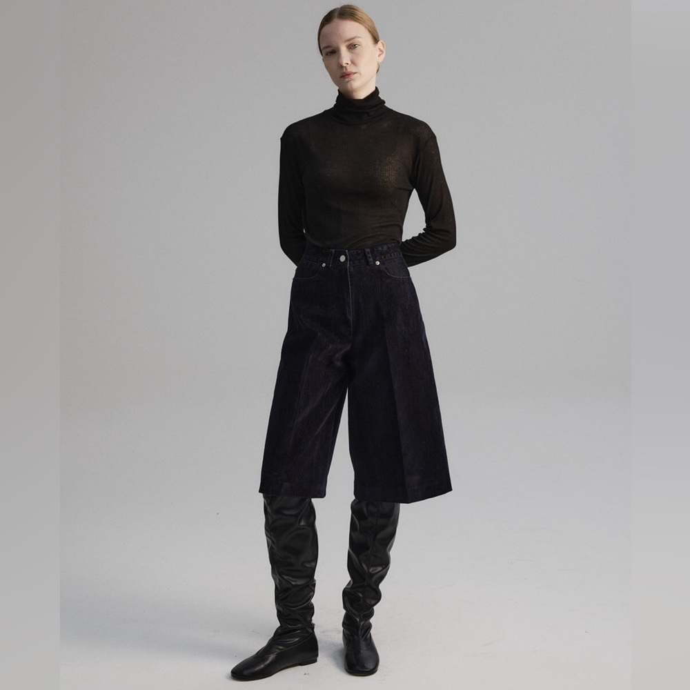 NWT Zara Woman Collection The Mid Rise Bermuda in Flock - Picture 5 of 13